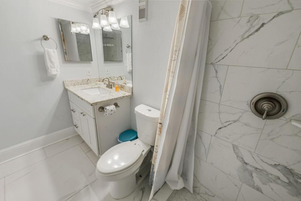 Island Winds East 308 By Albvr - Beautifully Renovated Beachfront Condo & Steps Away From Hangout & More! Gulf Shores Zewnętrze zdjęcie
